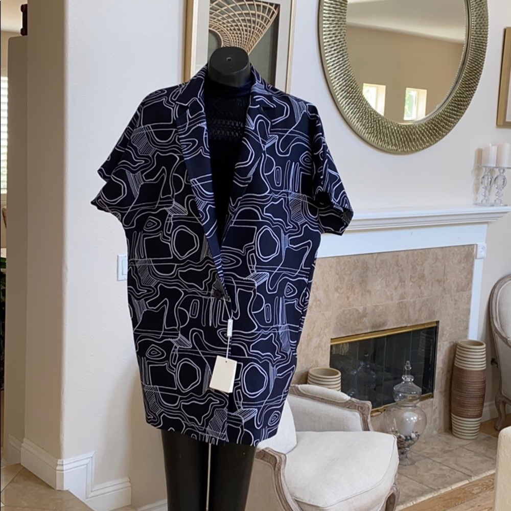 New Max Mara short sleeve coat
